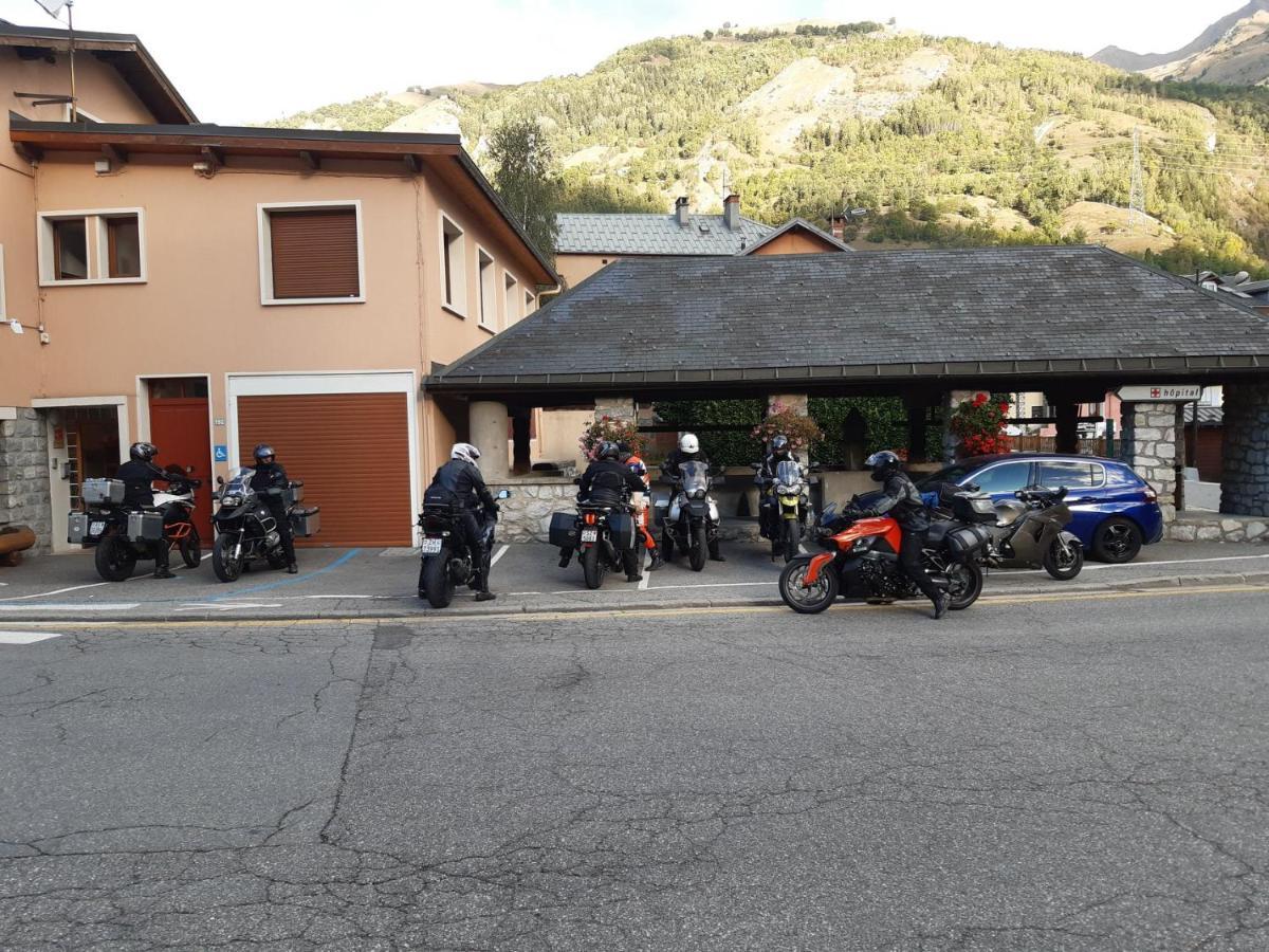 Hotel Arolla Bourg-Saint-Maurice Exteriör bild